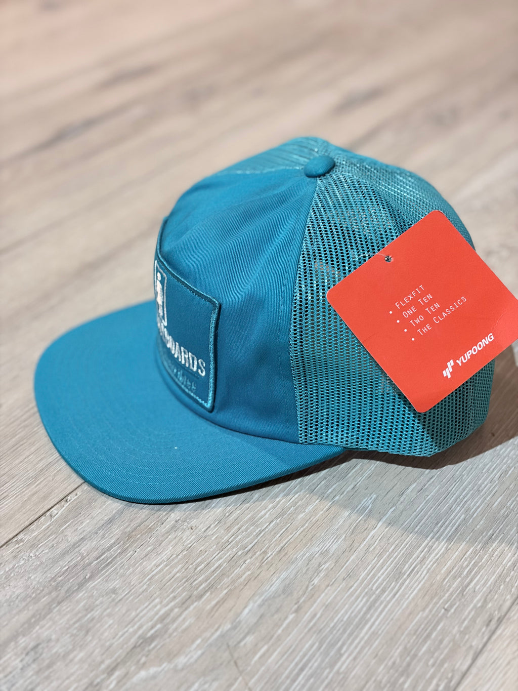 Girl Skateboards - Snap Back Trucker hat Teal