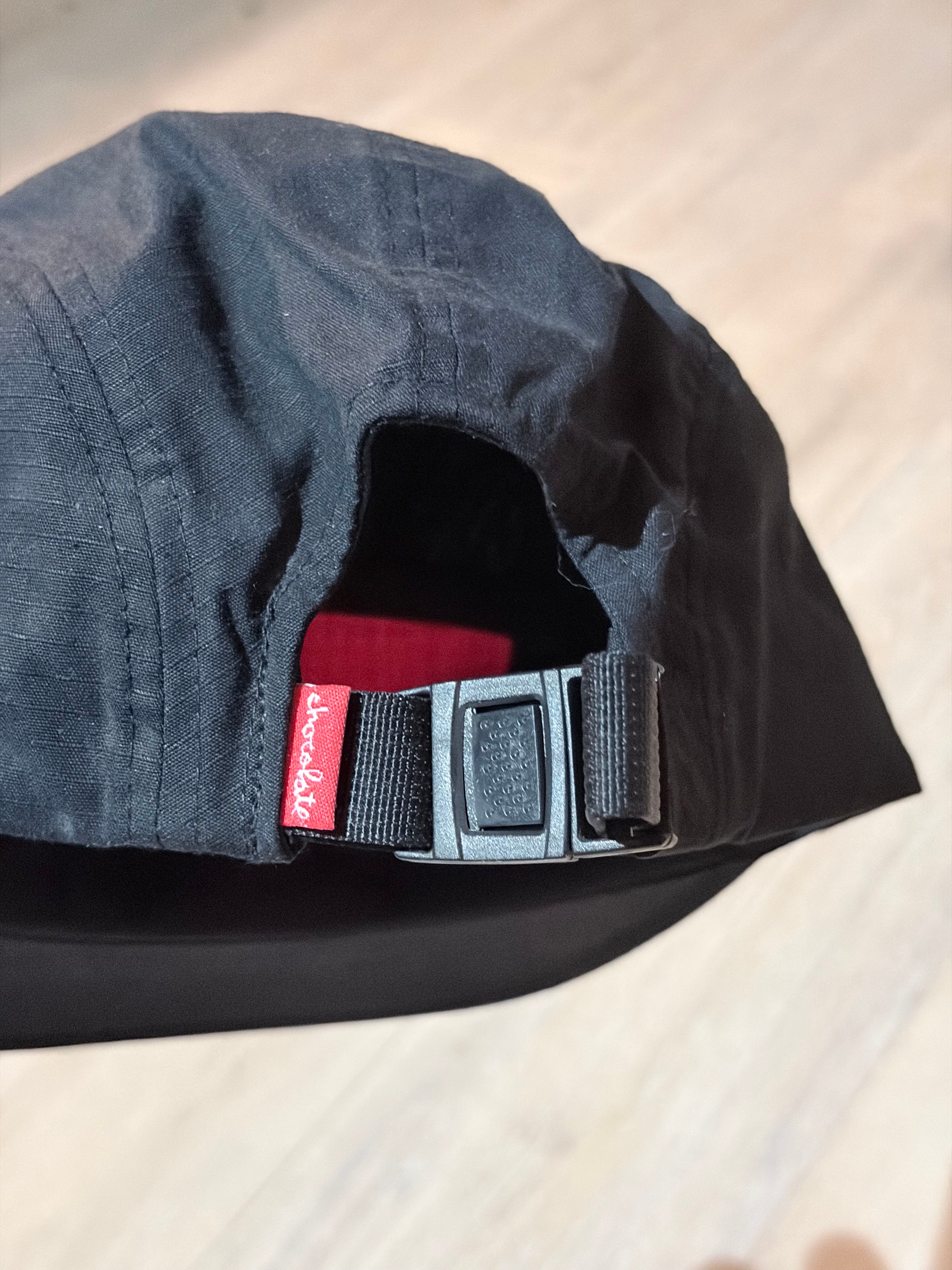 Chocolate Skateboards 5 panel hat Black / Red