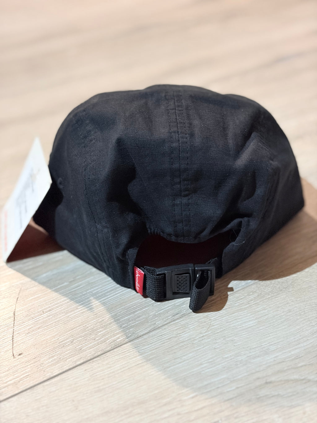 Chocolate Skateboards 5 panel hat Black / Red