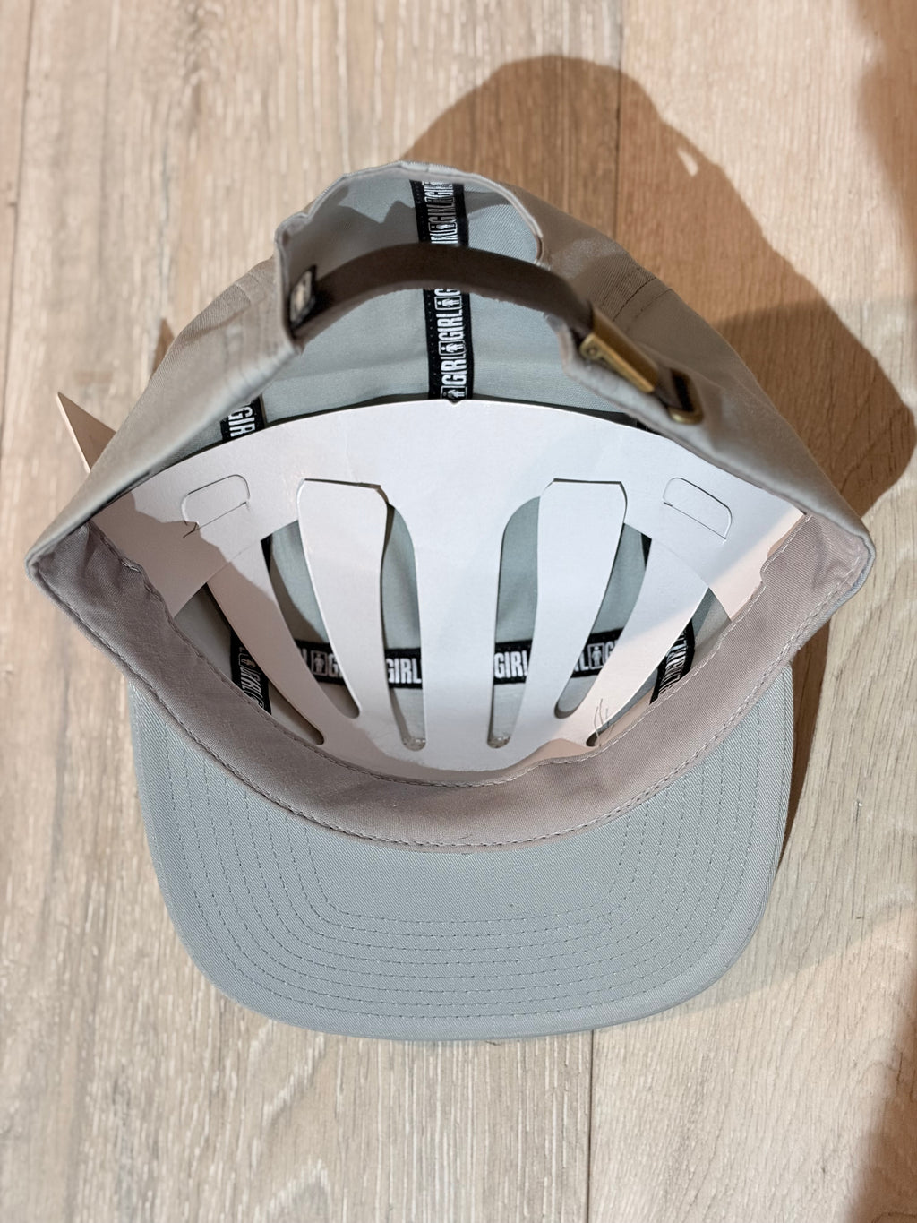 The Girl Skateboard Company - 5 Panel Hat Grey