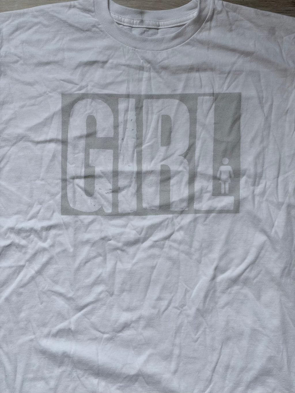 The Girl Skateboard Company Sz M